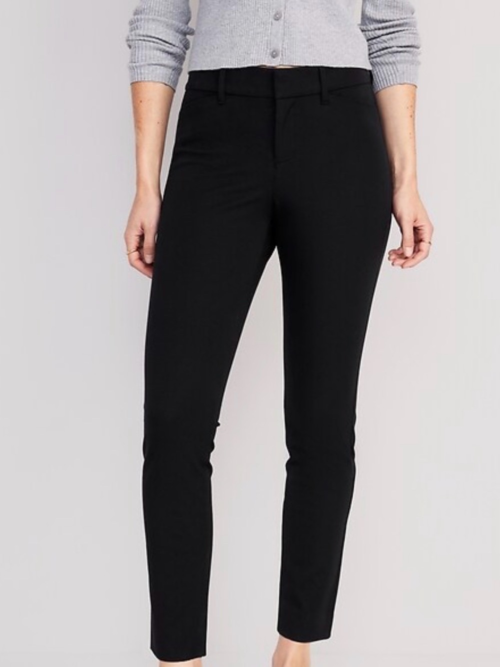 Old Navy Black Mid-Rise Skinny Pixie Pants with flat pockets